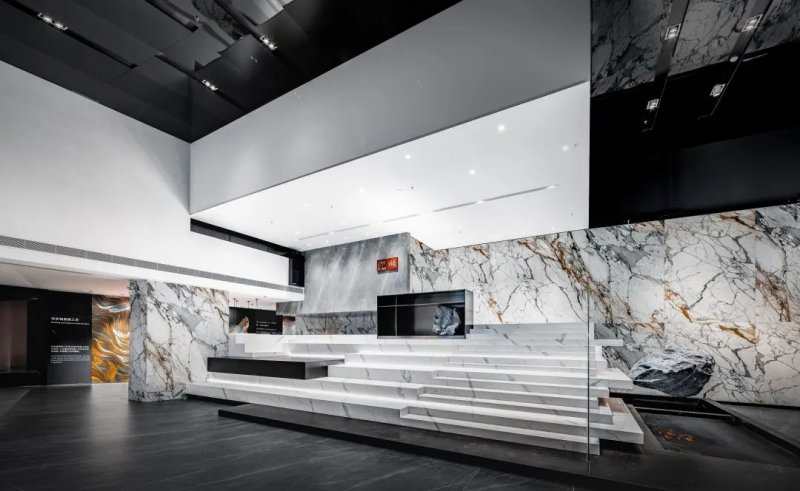 向上而行!順輝瓷磚·巖板成為首批廣東省“先進(jìn)標(biāo)準(zhǔn)證書”企業(yè)_3