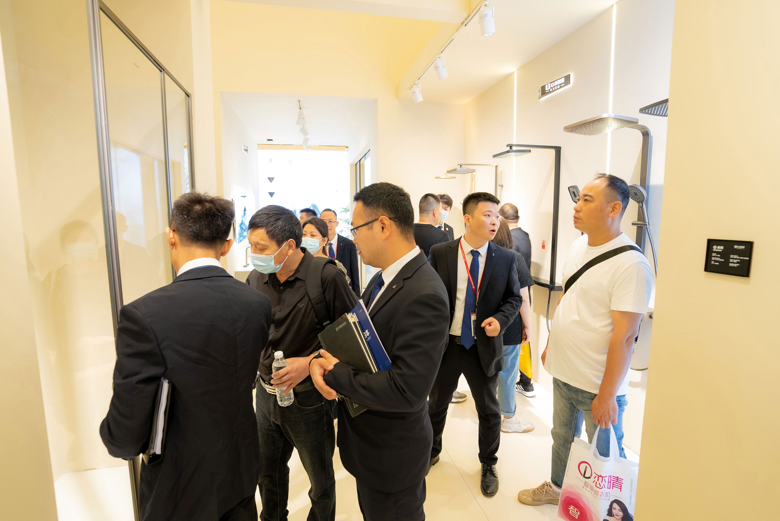 1686204206448034.jpg 03.jpg