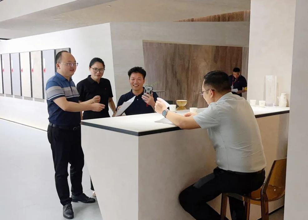 1691478084426423.png 8.png