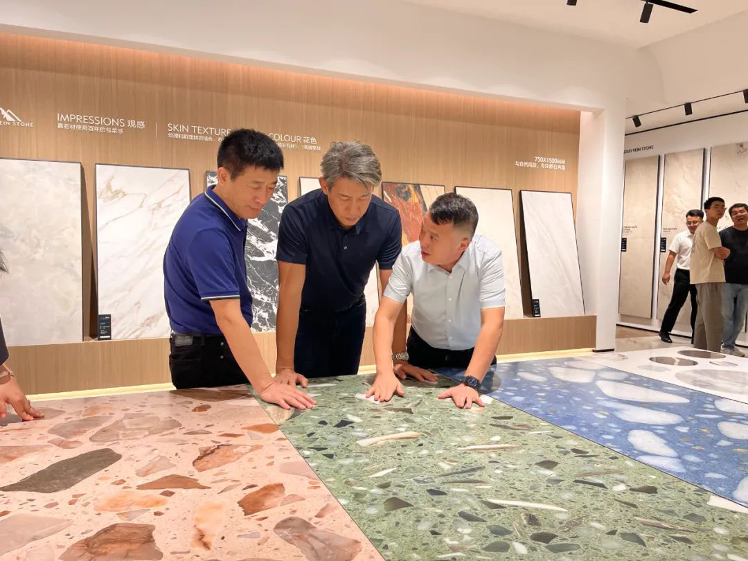 1725609938651806.jpg 獅王瓷磚云脈石D系列&深刻質感磚震撼首發5.jpg