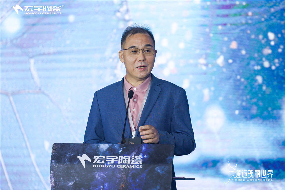 1733724799410078.jpg 5-《陶城報》社長、佛山潭洲陶瓷展總經(jīng)理 李新良.jpg